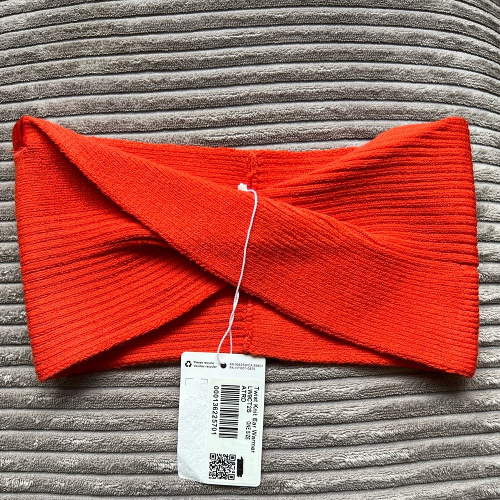 Lululemon Headband Twist Knit Ear Warmer in Autumn Red NEW